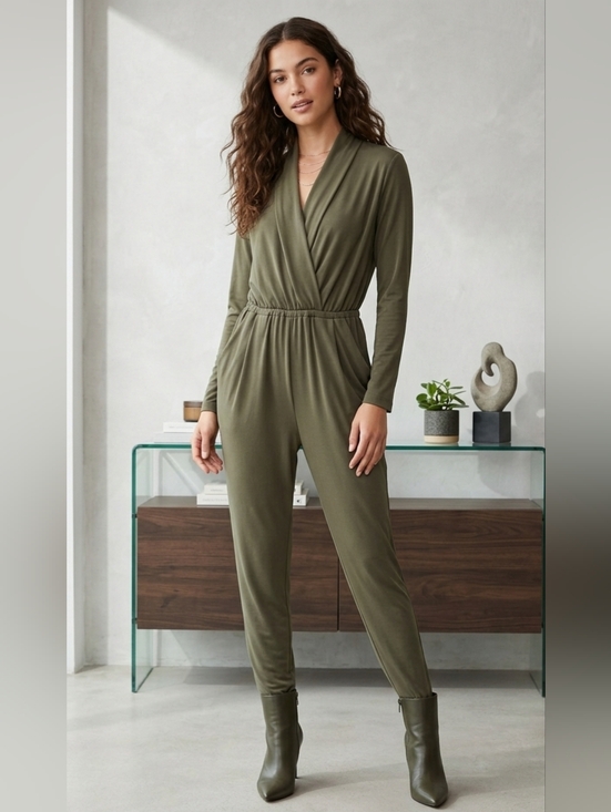 Body flirt Pants - Army Green Jumpsuit 1 Piece Longsleeved Romper Womens Size Small-Medium Like New